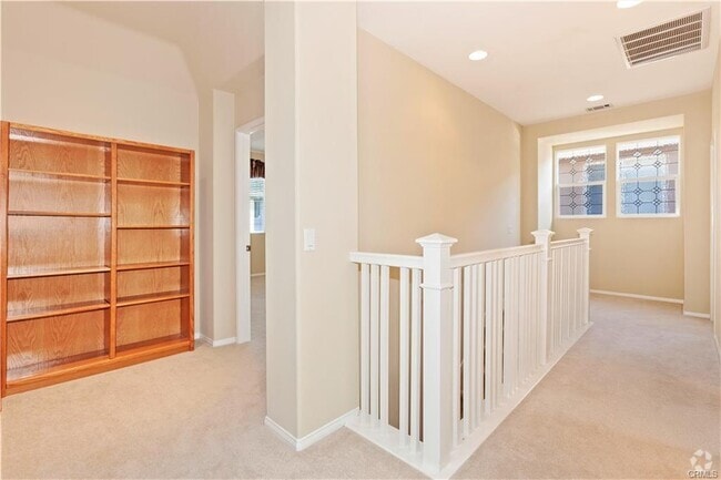 Building Photo - 37 Mt Vernon Rental