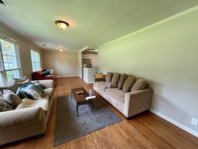Photo - 325 Homewood Ave