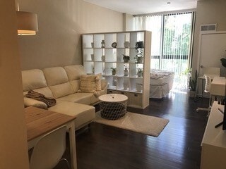 Building Photo - 42 8th St Unit 3211 Rental