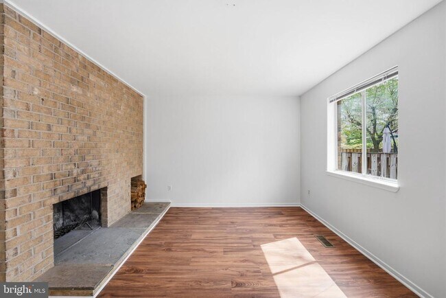 1747 Cy Ct