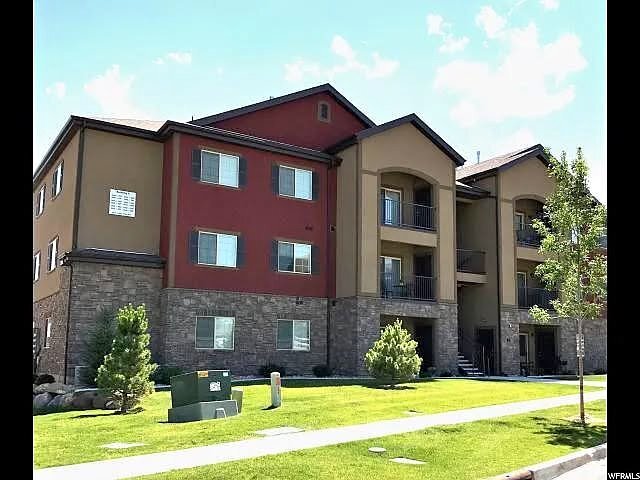 Building Photo - 608 Jordan Ridge Boulevard