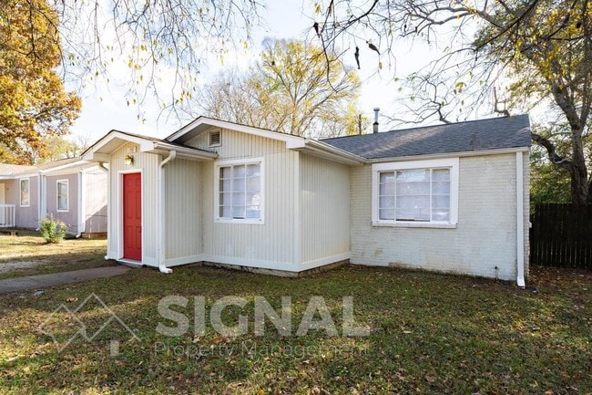 Building Photo - 1337 Woodward Rd