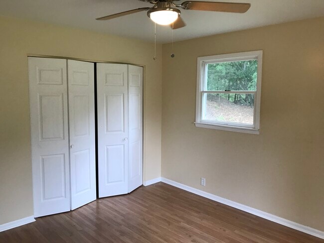 Photo - 18288 Swiss Dr