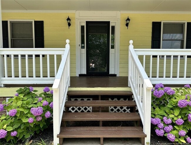 Photo - 416 Georgetown Cir
