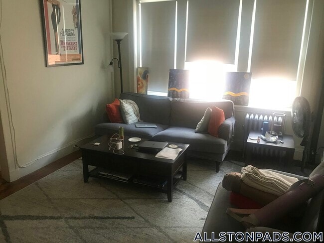 Building Photo - 25 Walbridge St