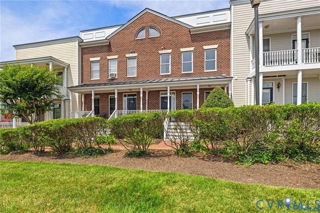 Photo - 733 S Pine St