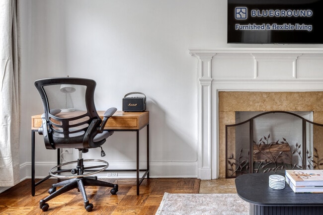 Photo - 952 5th Ave Unit FL3-ID822