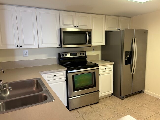 Photo - 520 SE 5th Ave Unit 2 Beds
