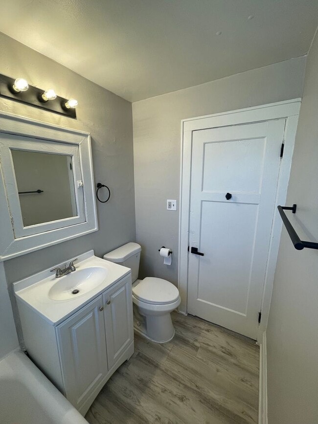 Photo - 2338 W Keefe Ave Unit 2338A W KeefeAve