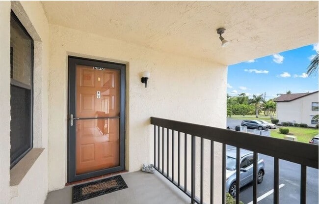 Photo - 9270 Lake Park Dr