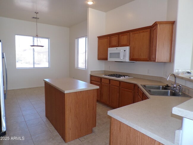 Photo - 4995 E Somerset Dr