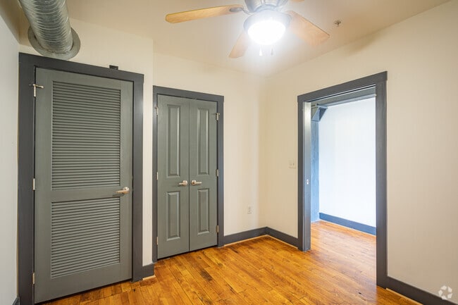 Tracks- 1BR, 1BA - The Masonry Apartments