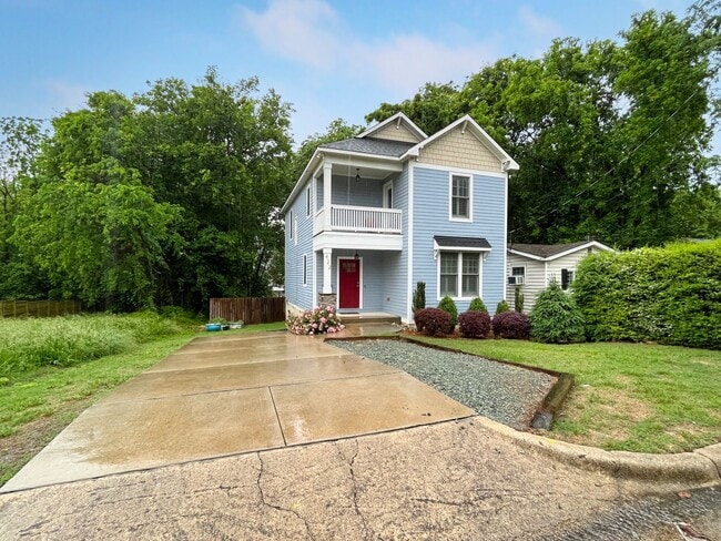 Photo - Exceptional 3BD, 2.5BA Downtown Raleigh House with Large Fenced Backyard