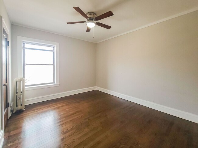 Photo - 5069 N Wolcott Ave Unit 5075-1