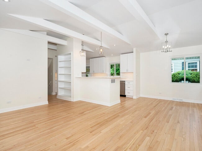 Photo - 48 Oakwood Dr