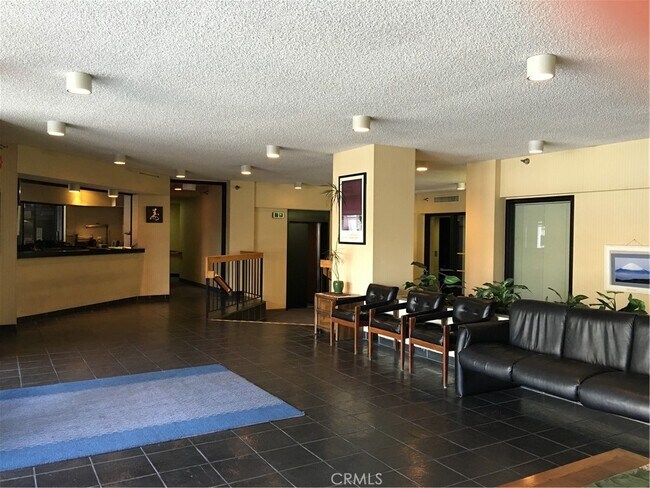 Photo - 222 S Central Ave