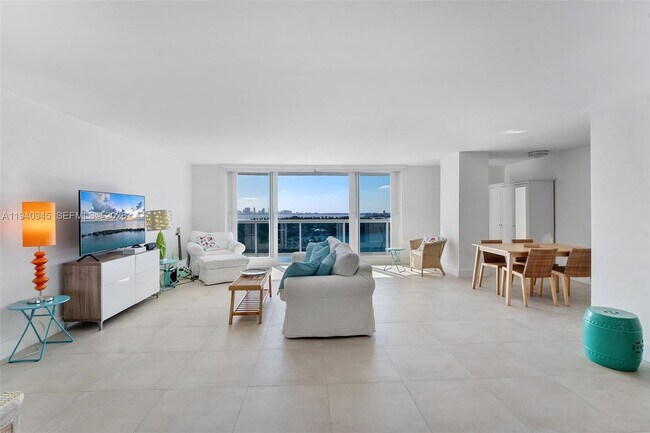 Photo - 6770 Indian Creek Dr Unit 14J