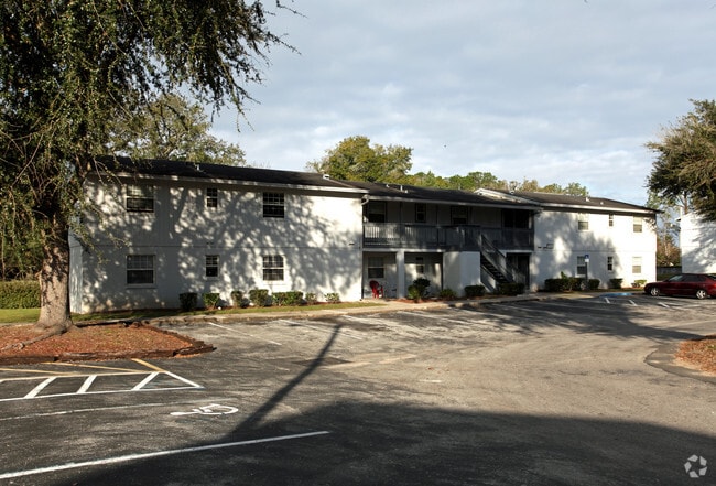 Hickory Knoll