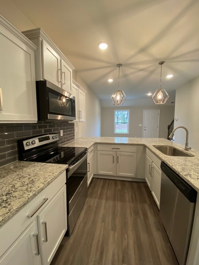 Photo - 1036 Glenkirk Dr