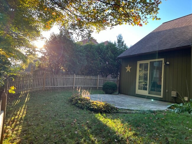 Fenced & landscaped backyard - 250 Thimbleberry Rd