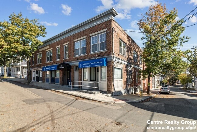 Building Photo - 21 Salem St Rental