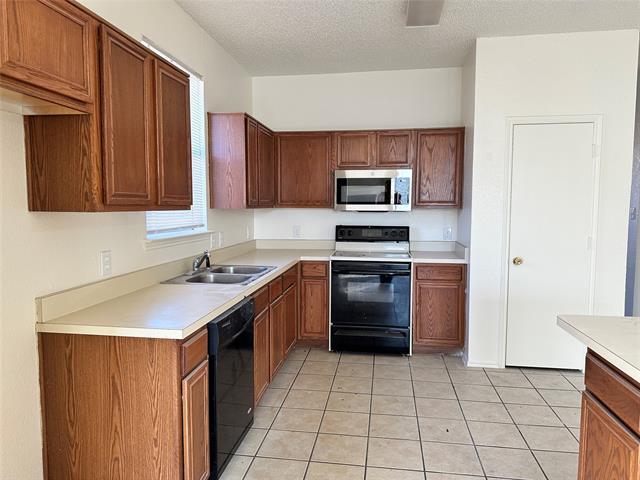 Photo - 4412 Park Creek Ct