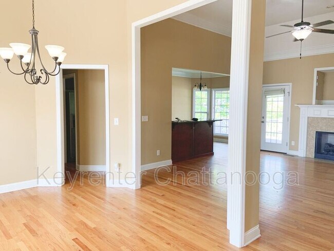 Photo - 8193 Kaitlin Ln