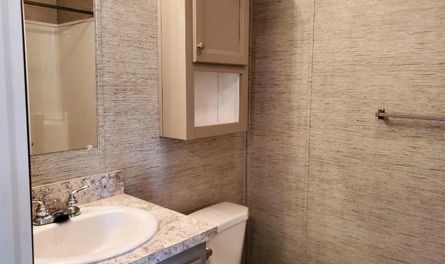 Photo - 25192 Au Lac Dr N
