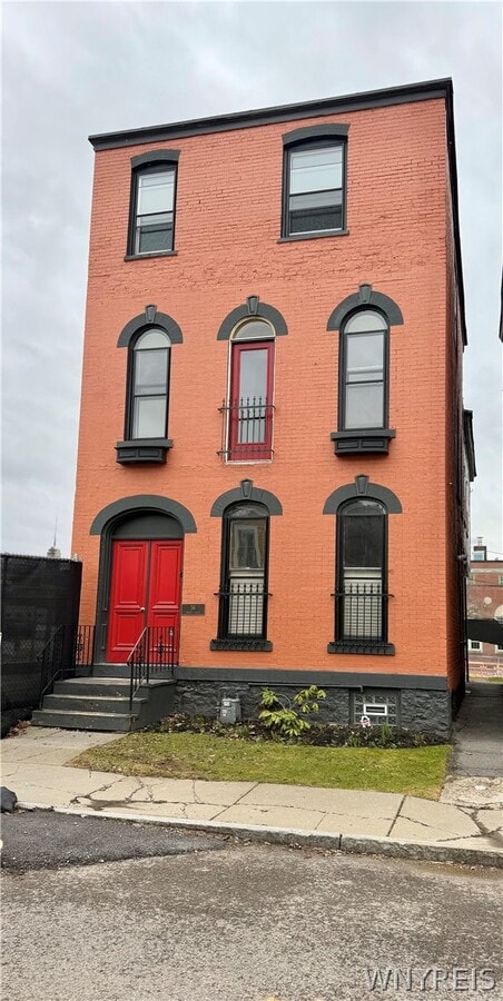 Photo - 56 Trinity Pl