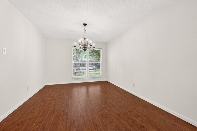Photo - 3506 Doherty Pl