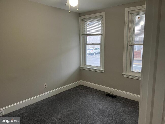 Photo - 394 E Nields St