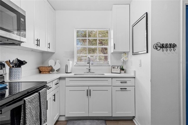 Photo - 2819 Marconi St