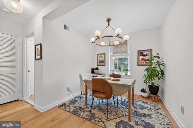 Photo - 3811 39th St NW Unidad D88