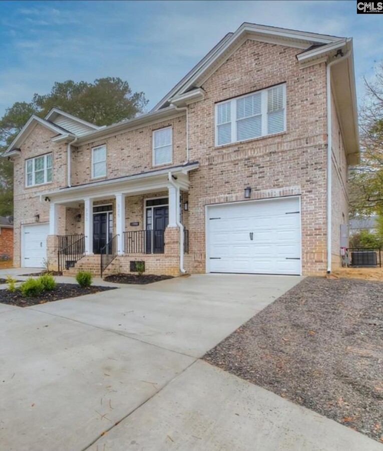 Photo - 325 Beltline Blvd