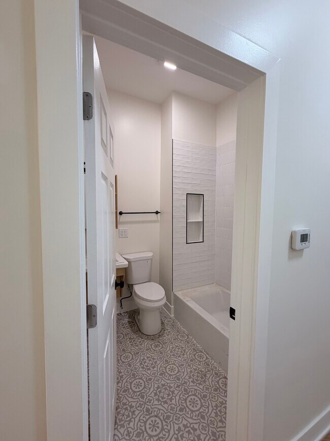 Photo - 1742 N California Ave Unit 1742 N California