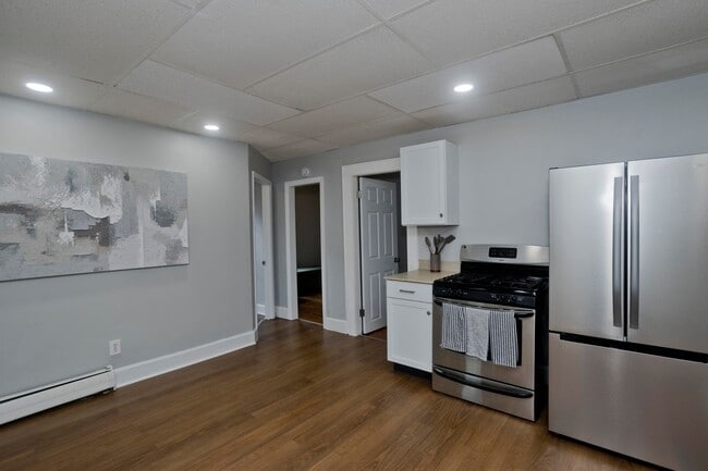 103 Chapel St Unit 1st Floor
