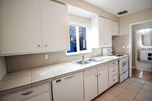 Photo - KIL-2121-2125 Unit 2123