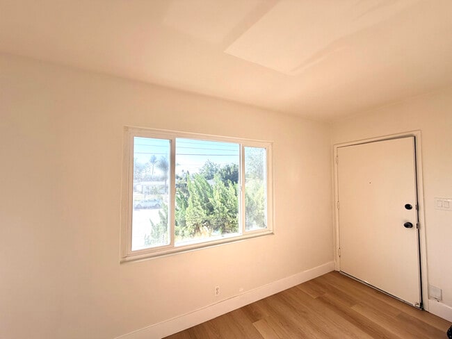 Photo - 331 E 1st St Unidad 337