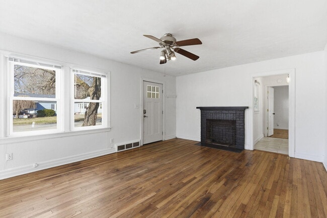 Photo - 1420 S Pickwick Ave