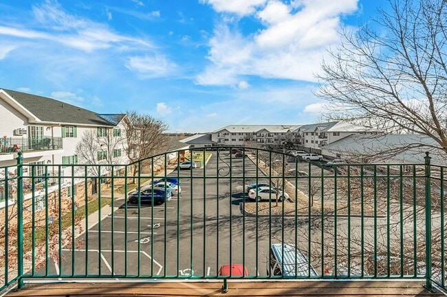 Photo - STERLING HEIGHTS