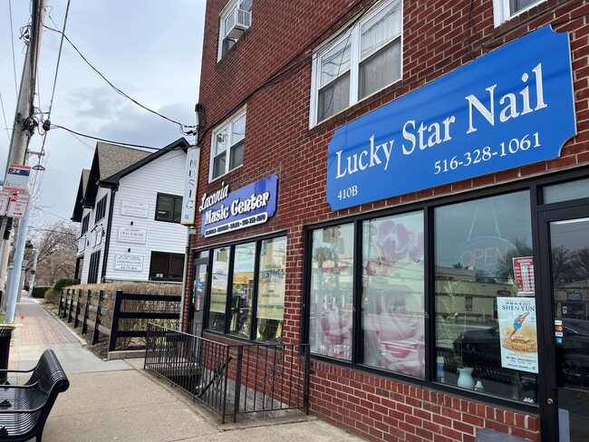 Photo - 410 Jericho Tpke Unit # 3A