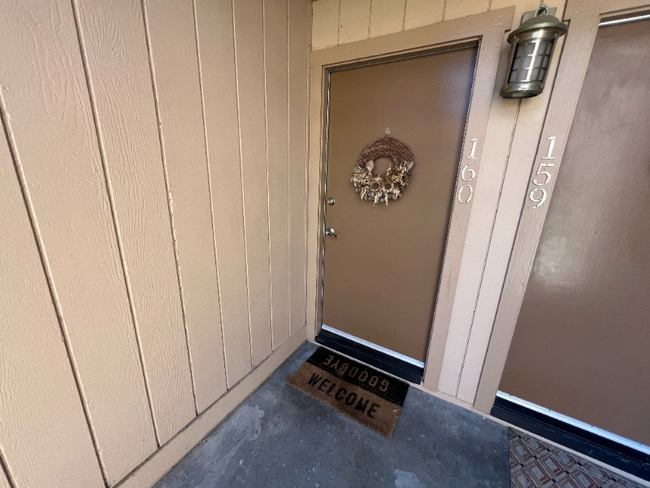 Photo - 300 Glenwood Cir Unidad 160