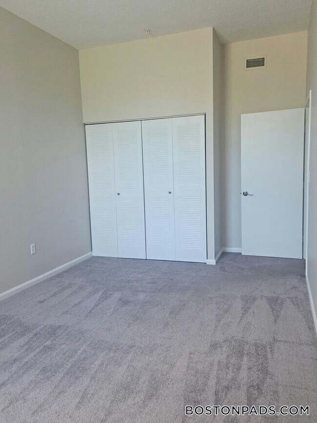 2 Weaver Street Unit 303