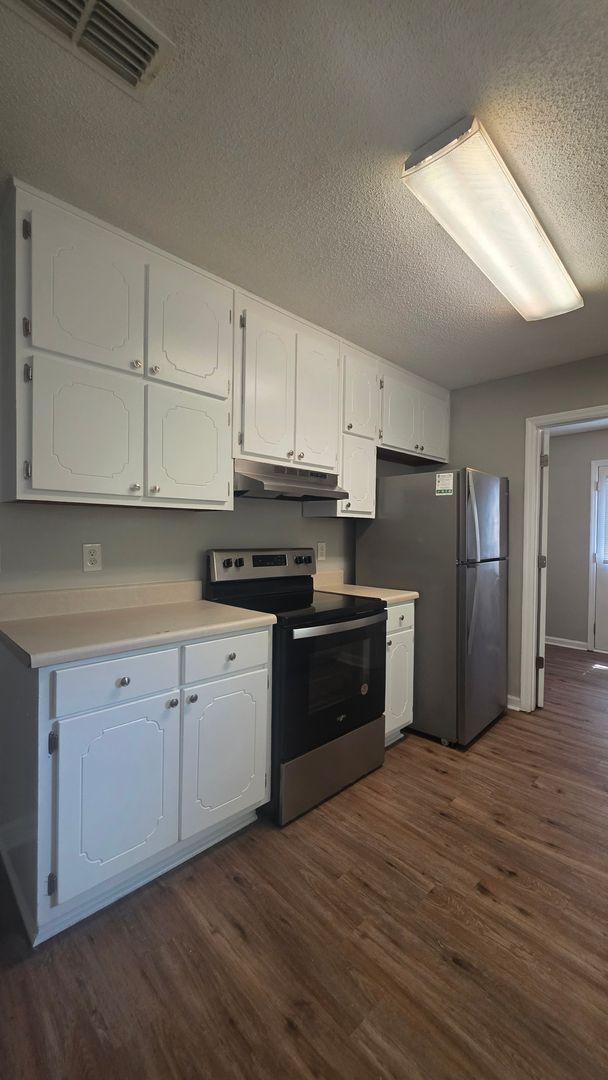 Photo - Check out this recently renovated home!