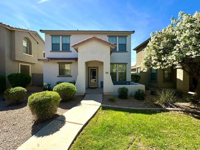 Building Photo - 1912 E Loma Vista St