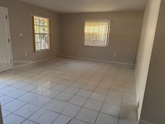 Photo - 2912 SW 38th Ct Unit 2912