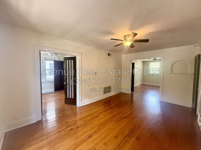 Photo - 7369 Delmar Blvd Unit Apt 2w