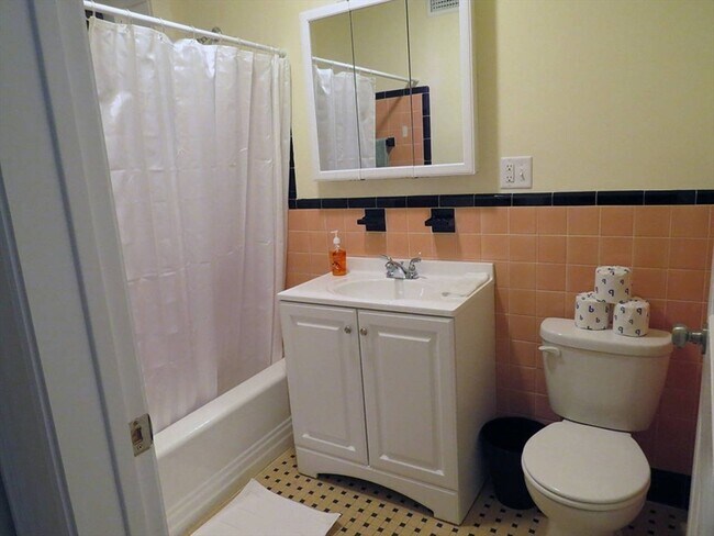 Photo - 1463 Beacon St Unit 4