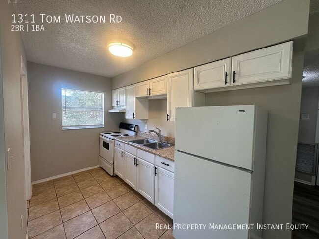 Photo - 1311 Tom Watson Rd