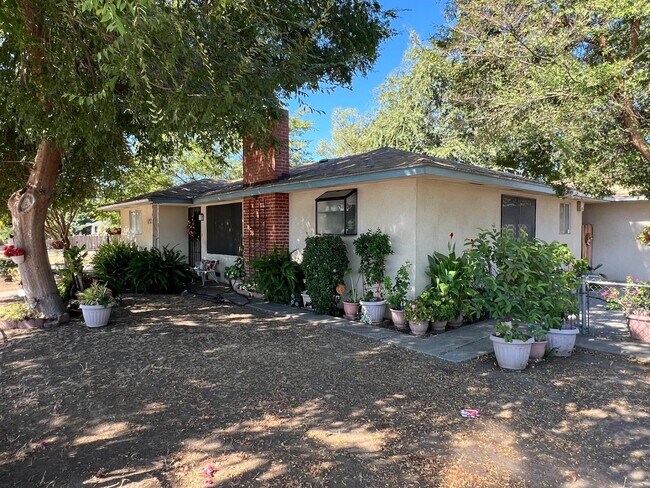 Photo - 493 N Alta Ave